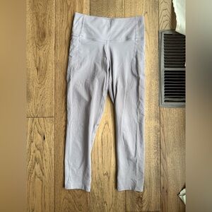 3/4 length leggings with side pockets